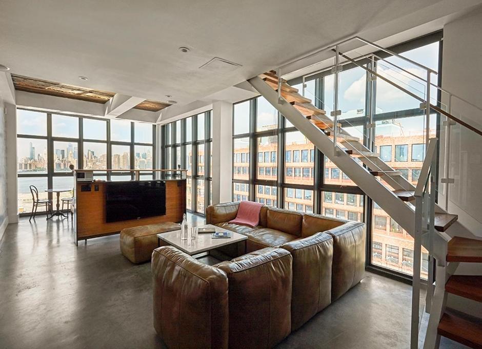 Wythe Hotel New York Exterior photo