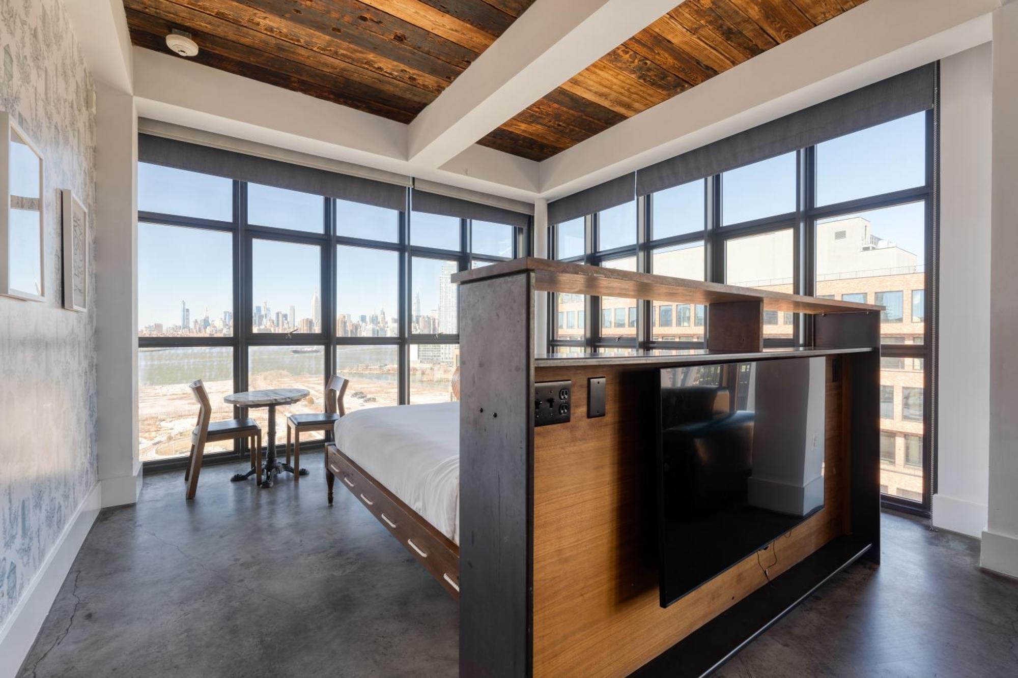 Wythe Hotel New York Exterior photo