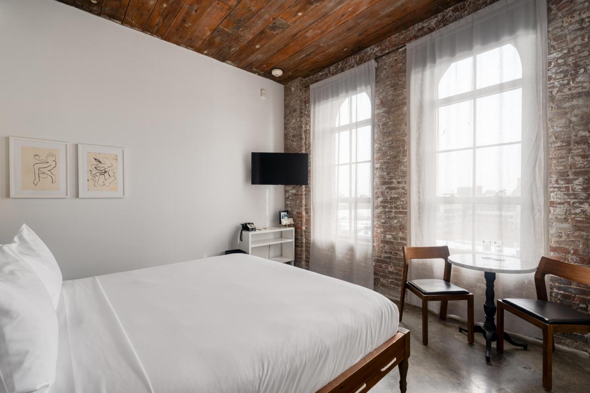 Wythe Hotel New York Exterior photo